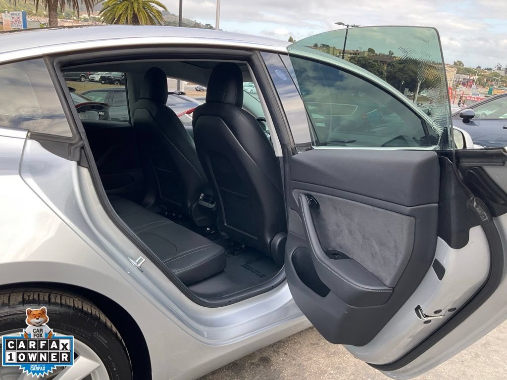 Used 2018 Tesla Model 3 Long Range RWD image 48