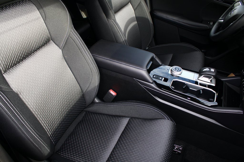 New 2026 Mitsubishi Outlander ES image 6