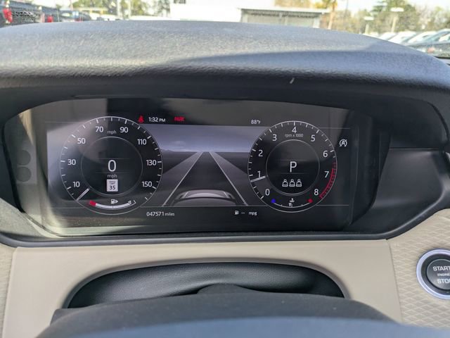 Used 2020 Land Rover Range Rover Velar S image 32