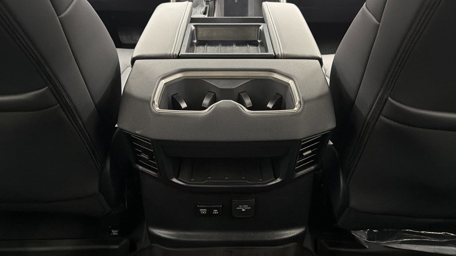 Used 2025 Toyota Tundra Limited image 34