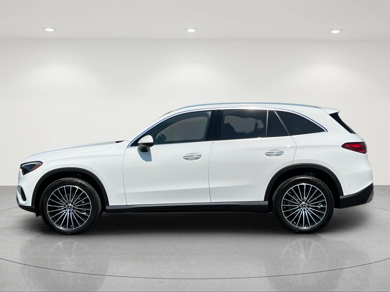 New 2026 Mercedes-Benz GLC 300 4MATIC image 2