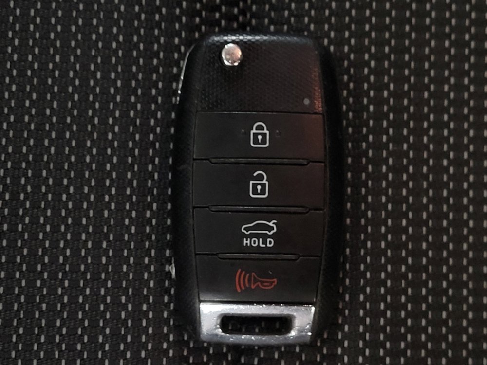 Used 2017 Kia Forte LX FWD image 32