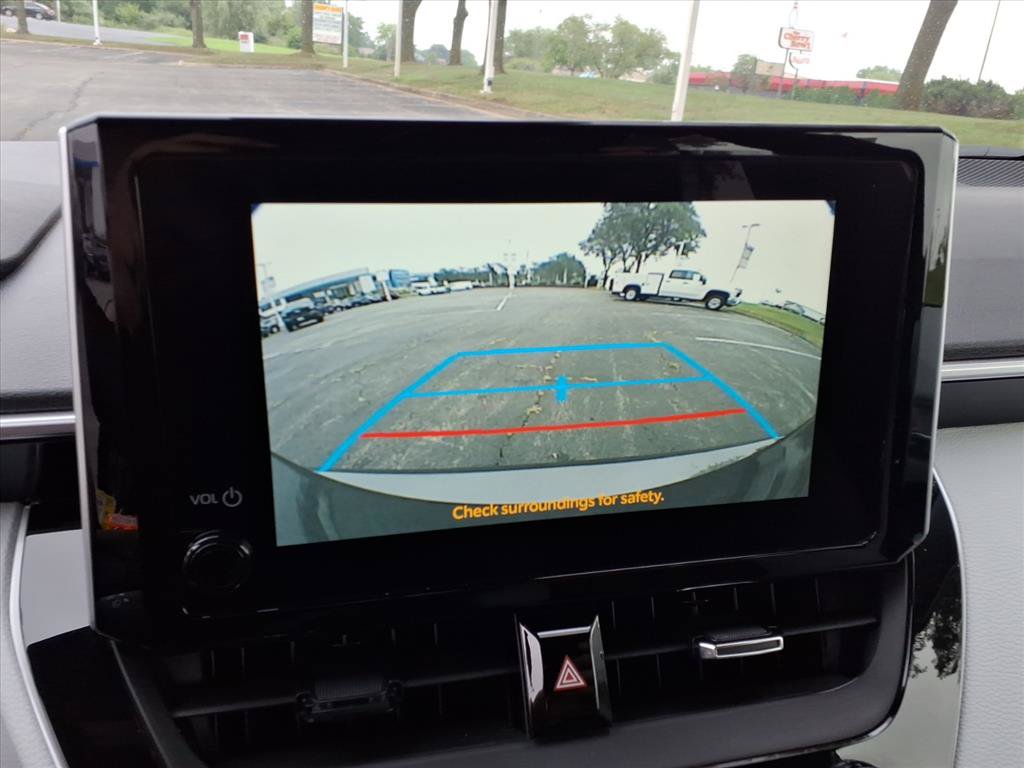 Used 2025 Toyota Corolla SE w/ SE Package FWD image 10