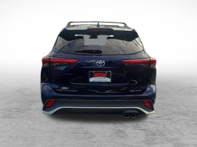 Used 2023 Toyota Highlander XSE AWD/4WD image 7
