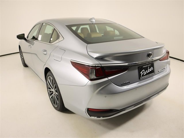 New 2025 Lexus ES 300h w/ Premium Package image 2
