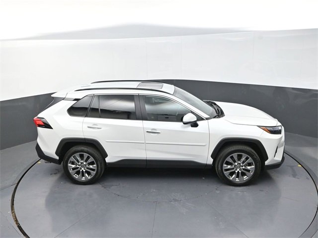 Used 2025 Toyota RAV4 Limited image 16