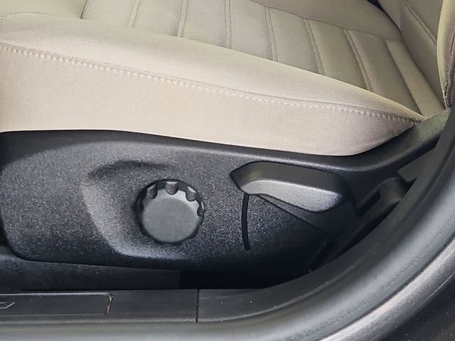 Used 2019 Ford Fusion S FWD image 22