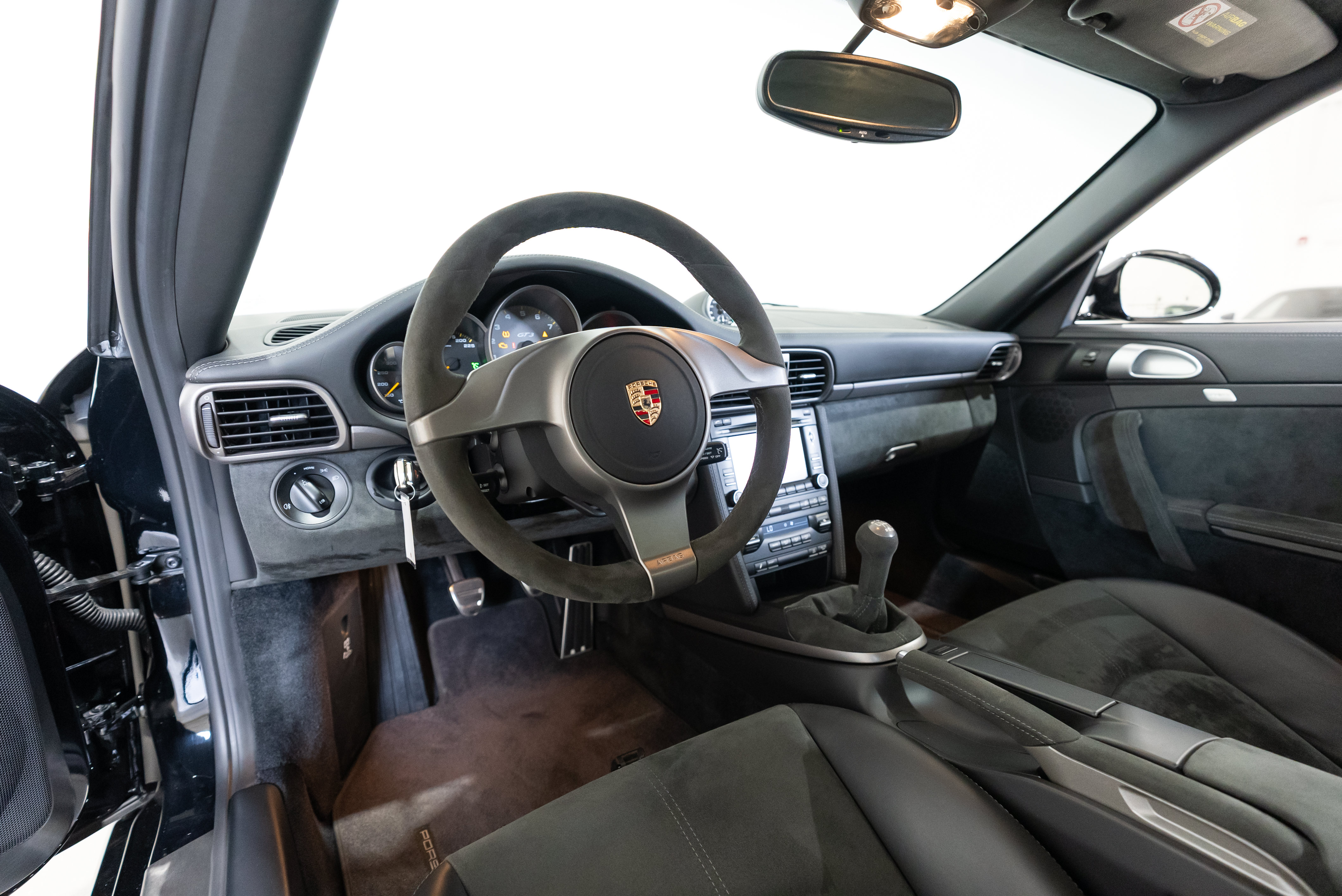 Used 2010 Porsche 911 GT3 RWD image 61