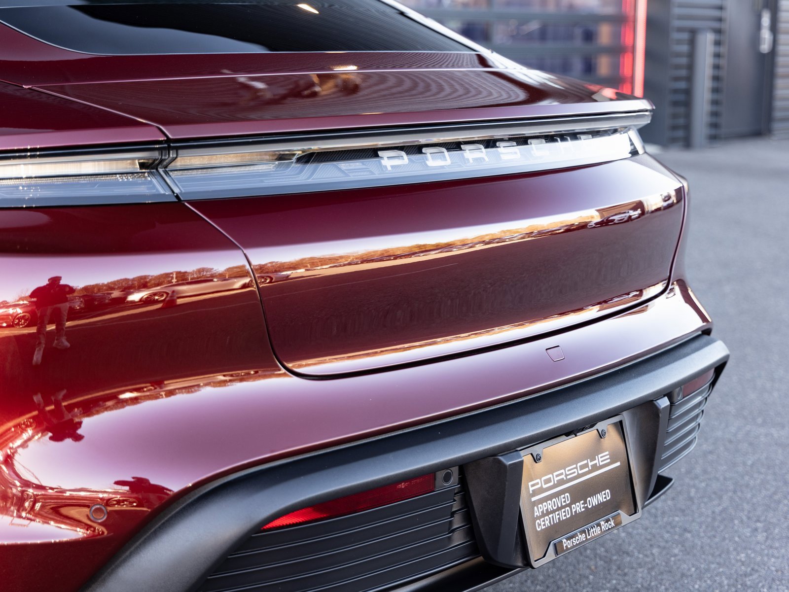 Used 2023 Porsche Taycan image 11