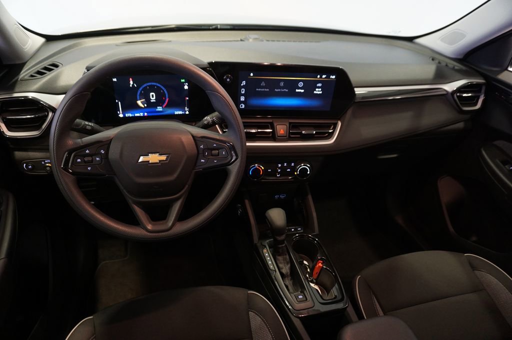 Certified 2025 Chevrolet TrailBlazer LS w/ LS Convenience Package image 13