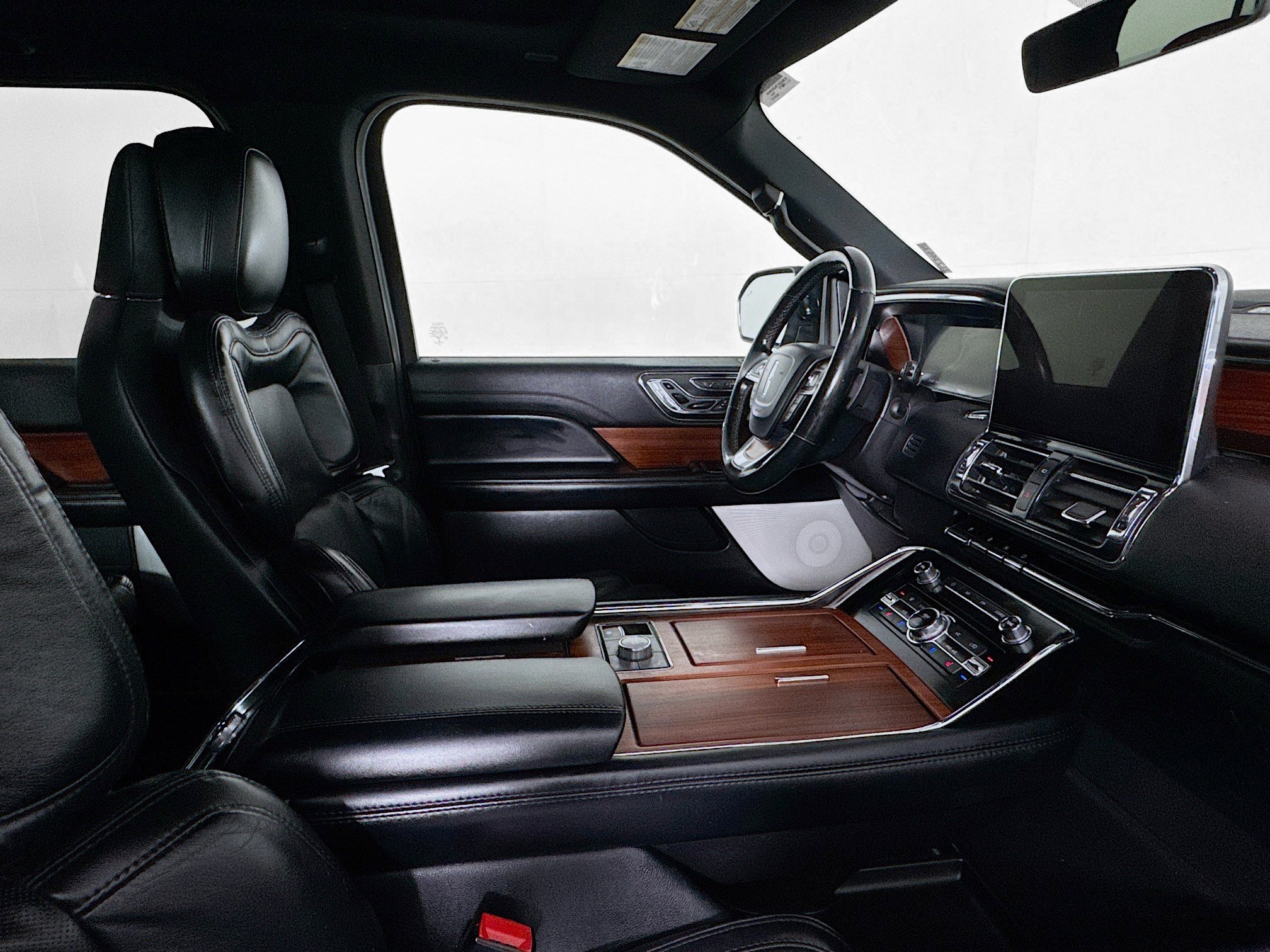 Used 2020 Lincoln Navigator Reserve w/ Luxury Package AWD/4WD image 27