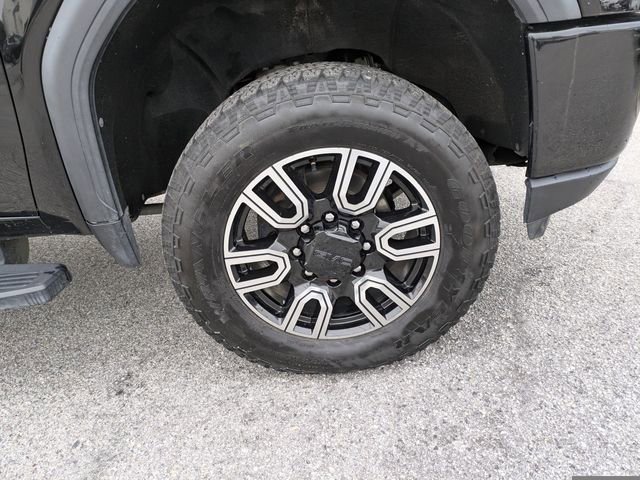 Used 2020 GMC Sierra 2500 AT4 w/ AT4 Premium Package image 12