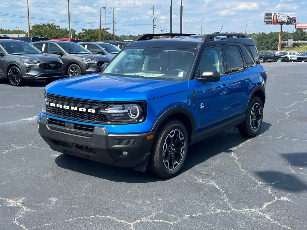 Certified 2025 Ford Bronco Sport Outer Banks AWD/4WD image 3