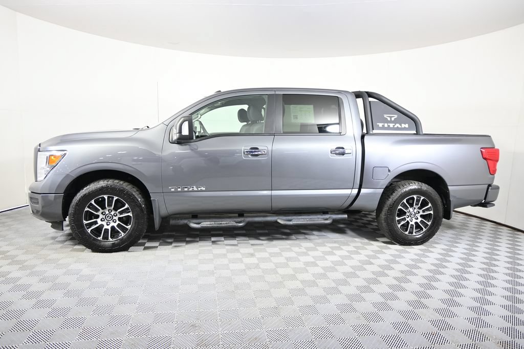 Used 2021 Nissan Titan SV w/ SV Convenience Package AWD/4WD image 2