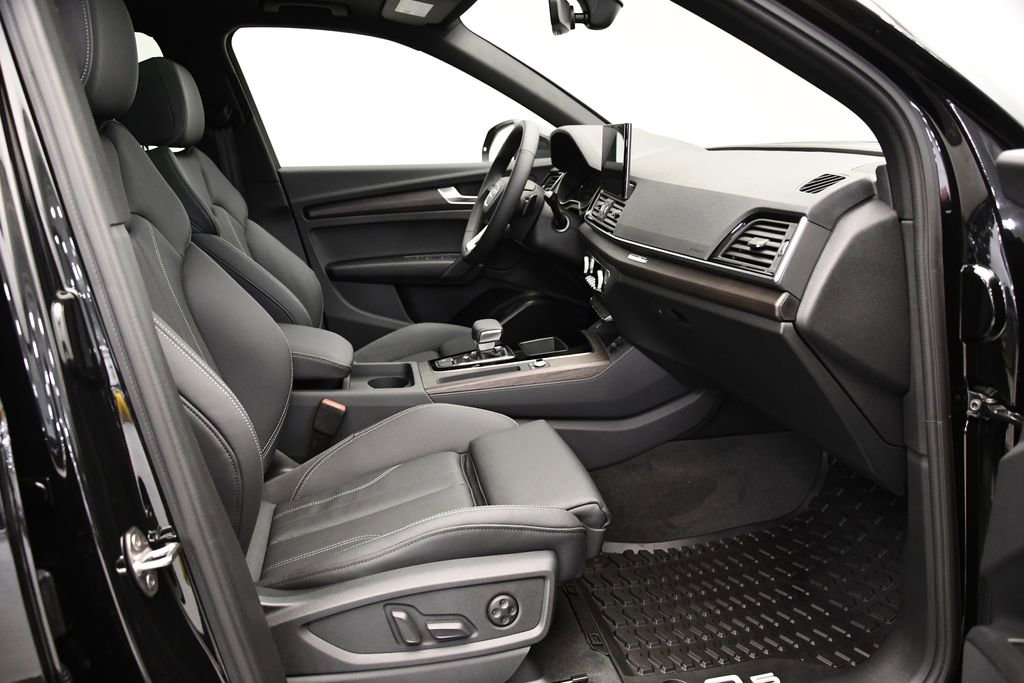 Used 2025 Audi Q5 2.0T Premium image 43