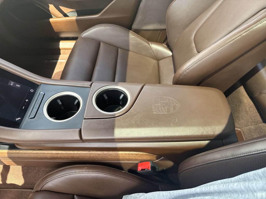 Used 2022 Porsche Taycan Turbo S image 24