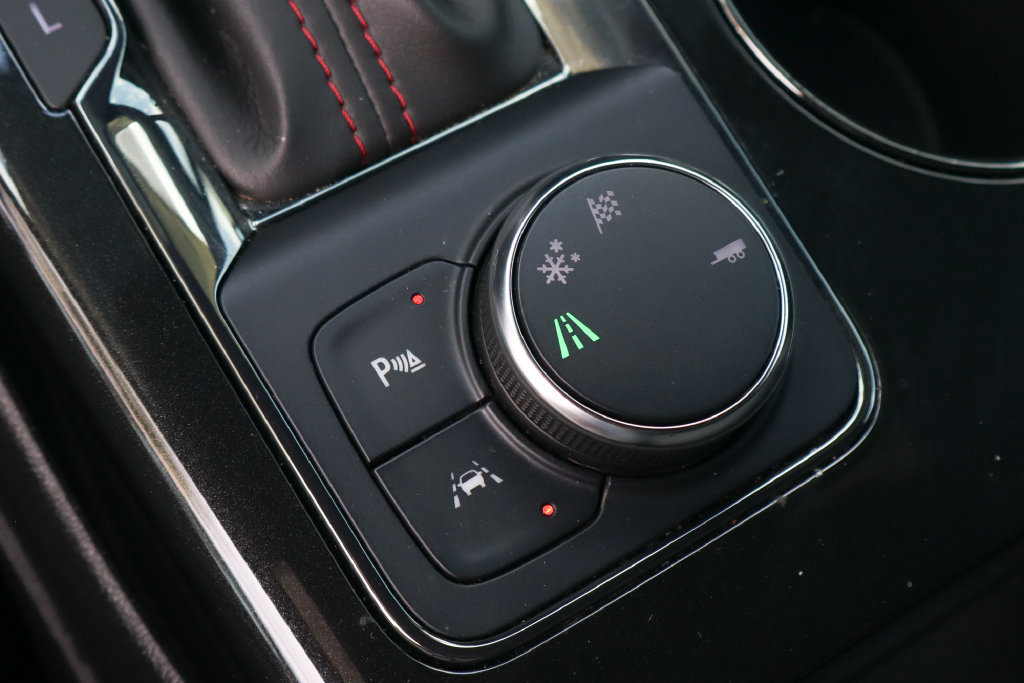 Used 2024 Chevrolet Blazer RS w/ Driver Confidence II Package FWD image 41