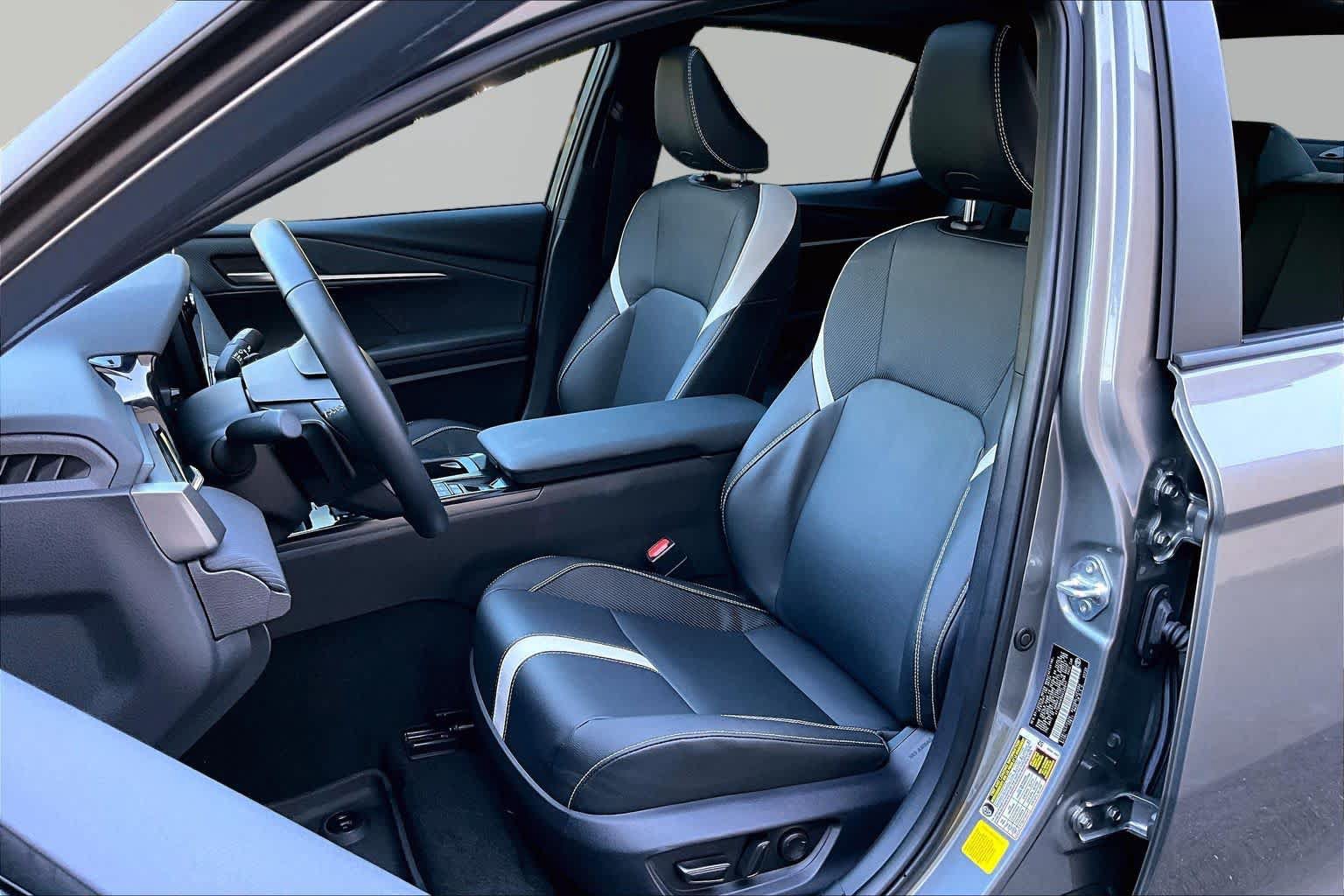 Used 2025 Toyota Camry SE w/ Multimedia Upgrade Package FWD image 8