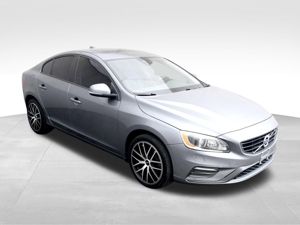 Used 2018 Volvo S60 T5 Dynamic w/ Vision Package AWD/4WD image 3