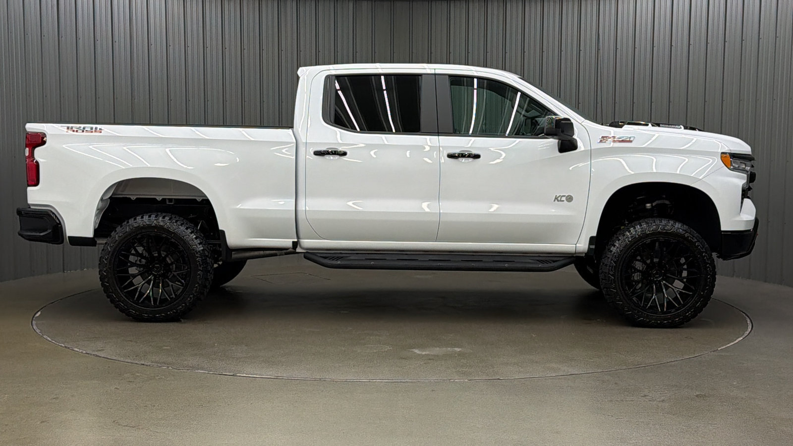 Used 2026 Chevrolet Silverado 1500 LT Trail Boss AWD/4WD image 6