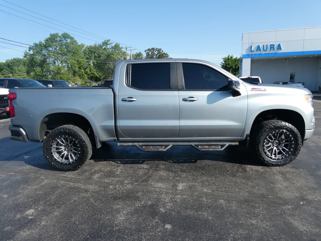 Used 2023 Chevrolet Silverado 1500 RST AWD/4WD image 4