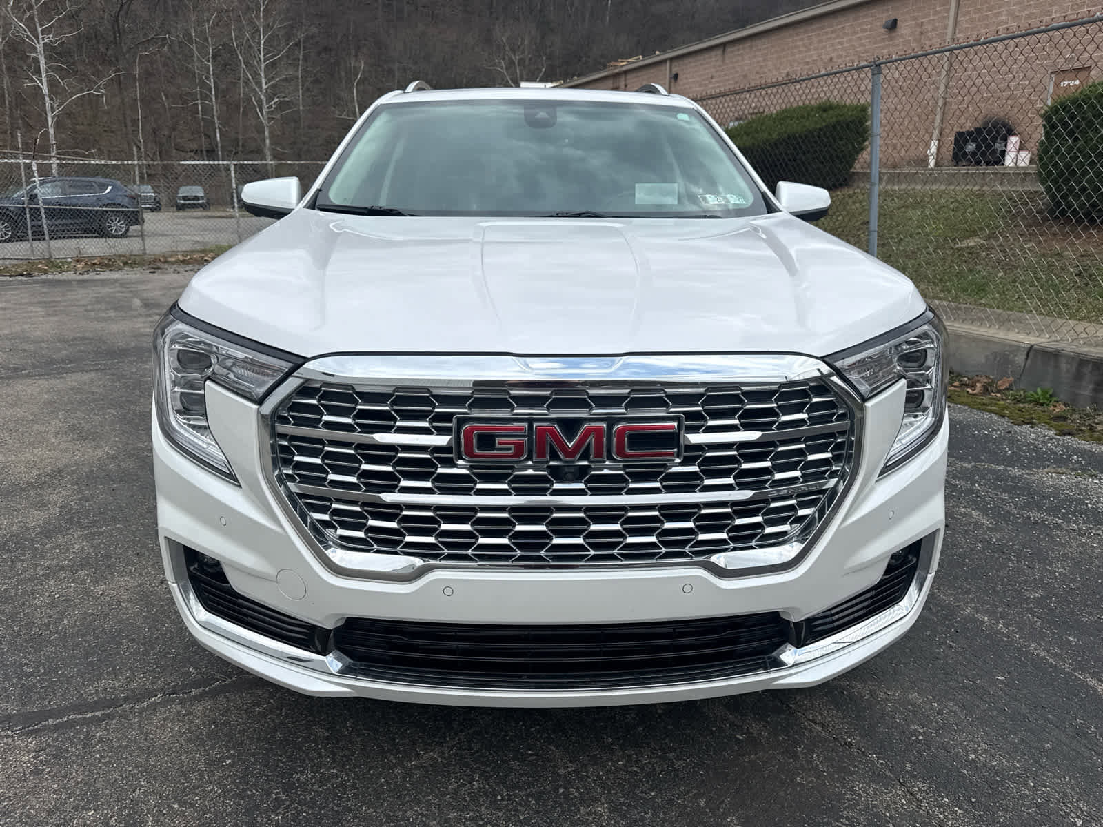 Used 2023 GMC Terrain Denali w/ Denali Premium Package image 11