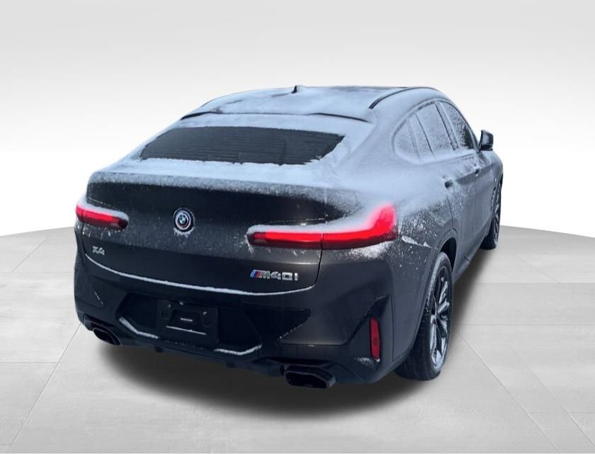 Used 2023 BMW X4 M40i image 2