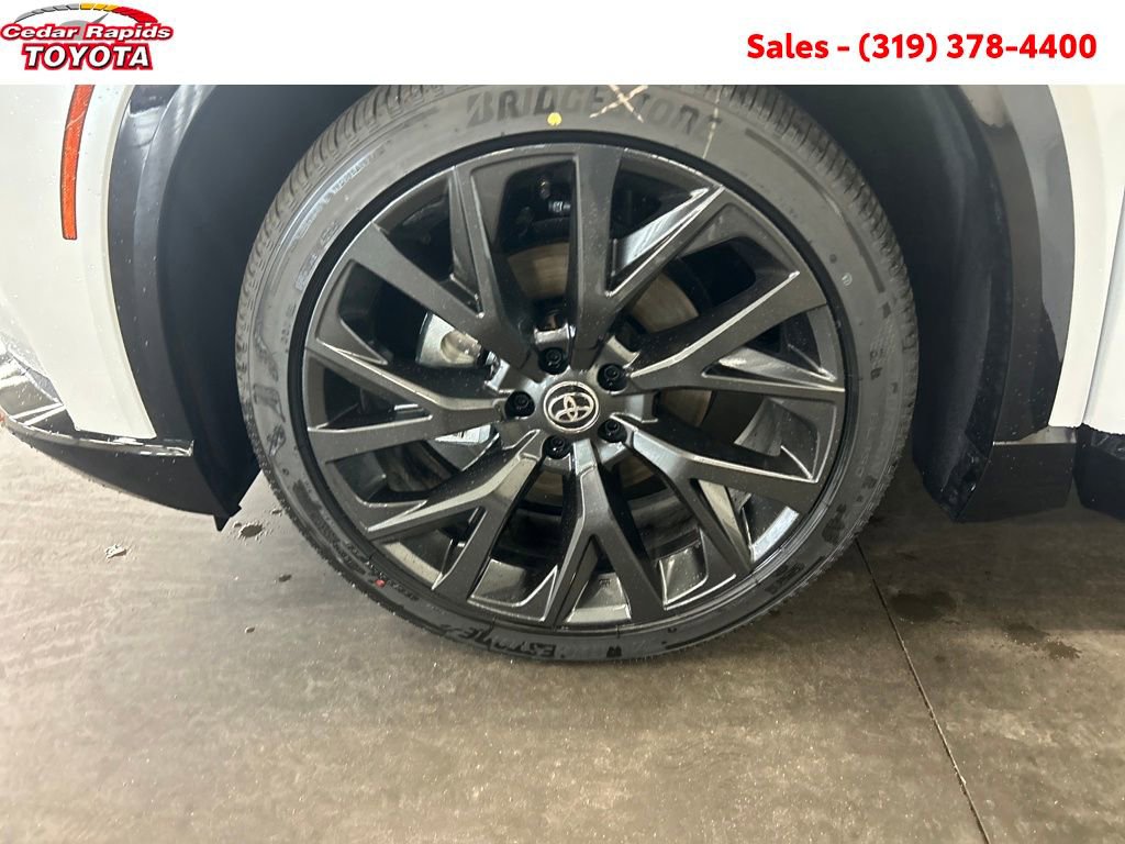 New 2025 Toyota Crown Signia image 26