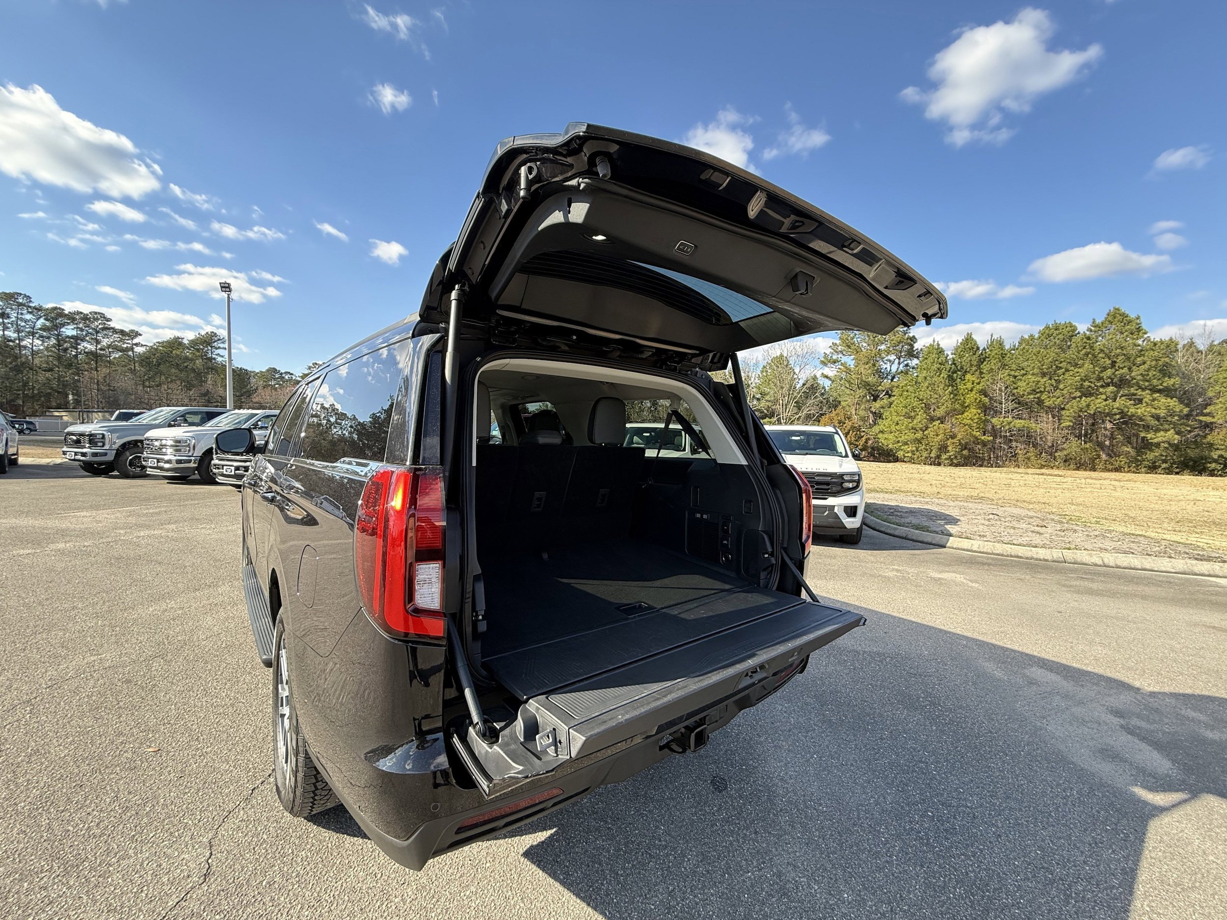 Used 2025 Ford Expedition Max Active image 10