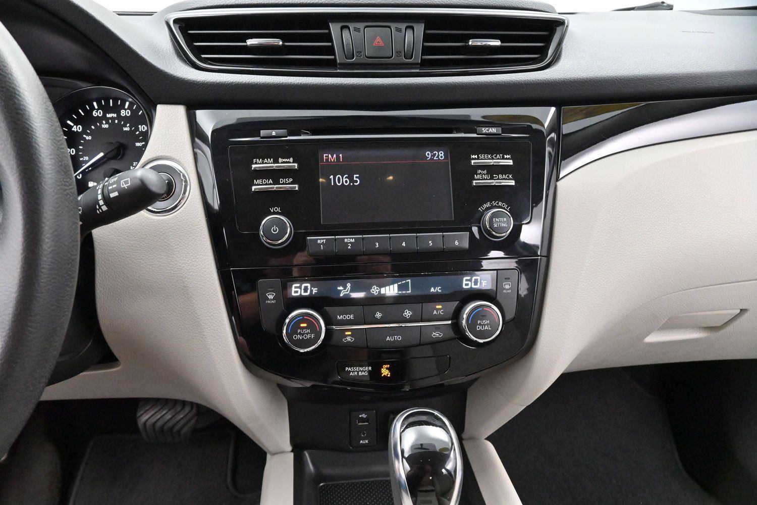 Used 2017 Nissan Rogue Sport SV FWD image 21