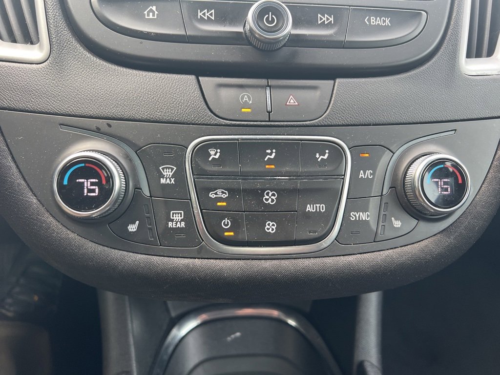 Used 2024 Chevrolet Malibu LT image 18