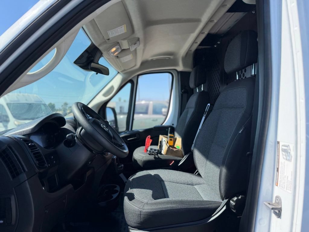 Used 2025 RAM ProMaster 2500 w/ U-Haul Equipment Group FWD image 4