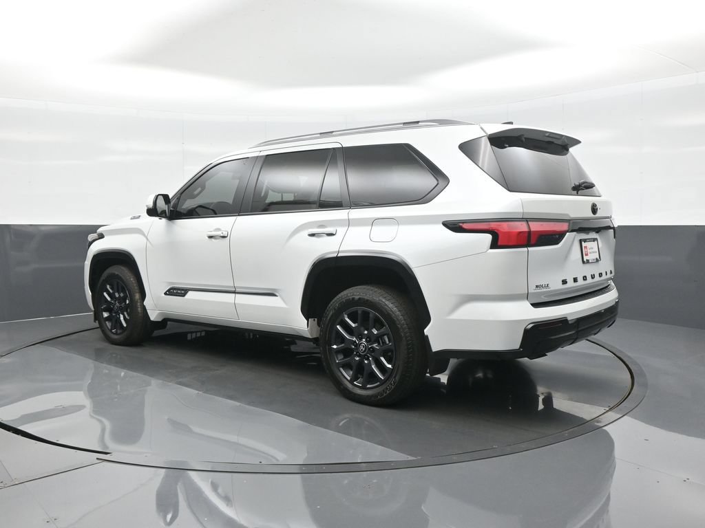 Certified 2025 Toyota Sequoia Platinum AWD/4WD image 5