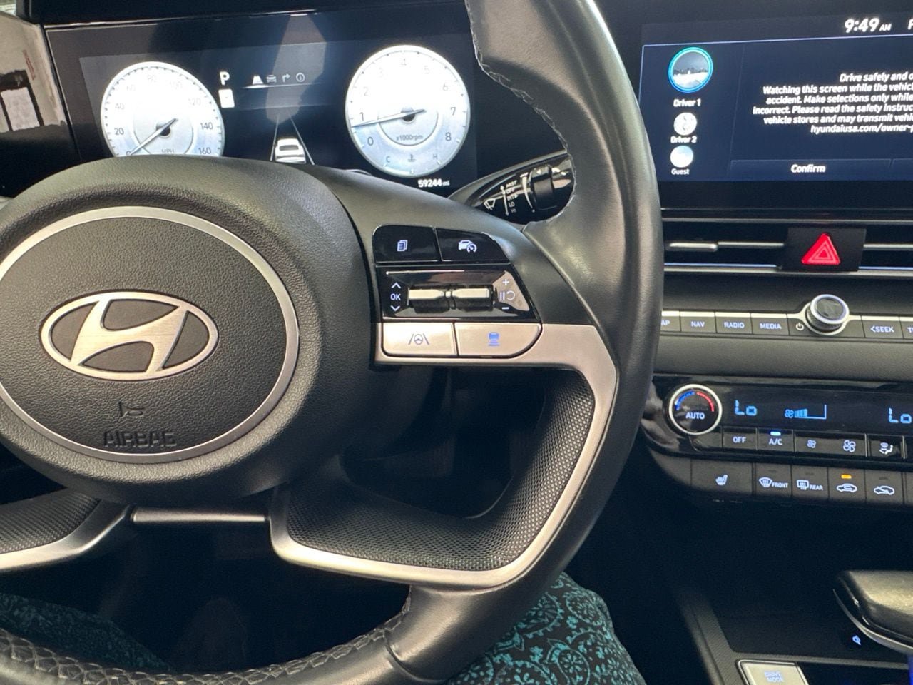Used 2024 Hyundai Elantra Limited FWD image 19