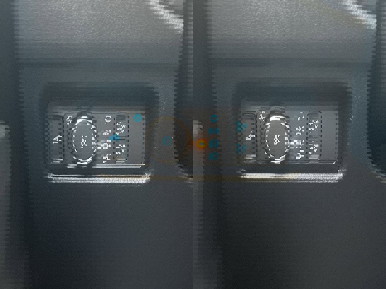 New 2025 Ford Ranger XLT w/ FX4 Off-Road Package image 12