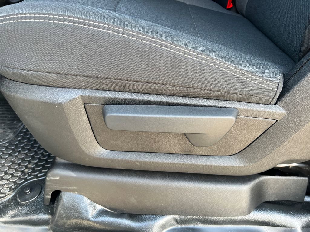 New 2026 RAM 3500 Tradesman AWD/4WD image 16