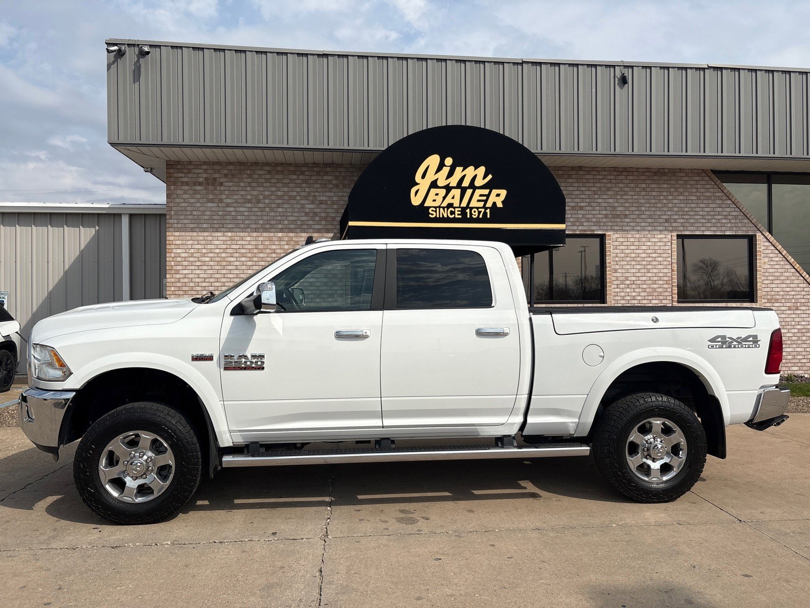 Used 2018 RAM 2500 Big Horn w/ Harvest Edition image 2