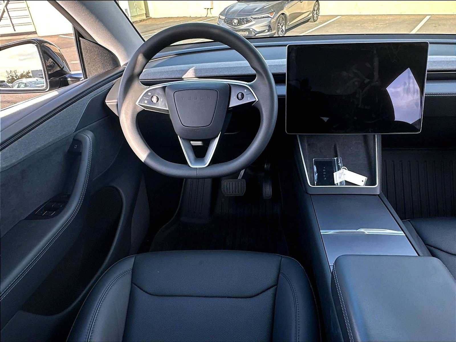 Used 2026 Tesla Model Y AWD image 8
