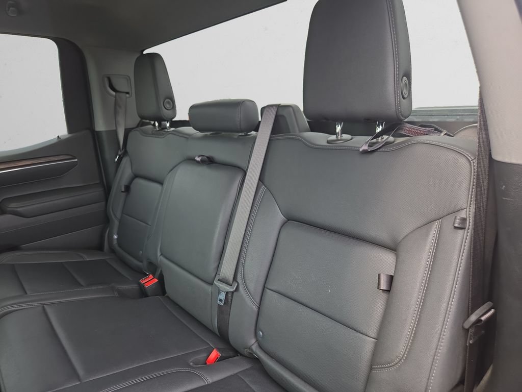 Used 2025 GMC Sierra 1500 SLT AWD/4WD image 14