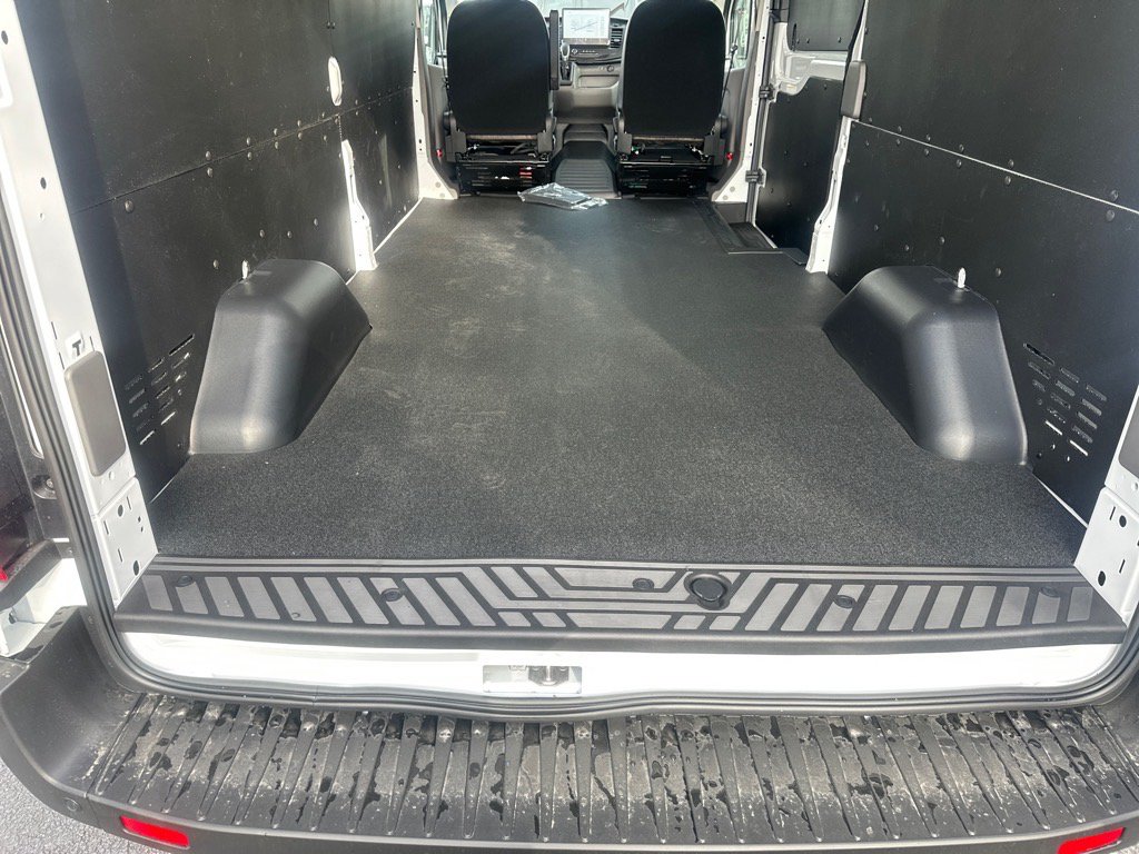 New 2026 Ford Transit 250 148 Medium Roof w/ Load Area Protection Package image 24
