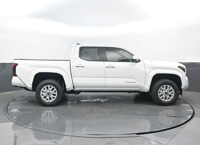 New 2026 Toyota Tacoma SR5 AWD/4WD image 2