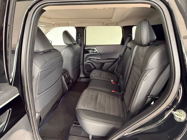New 2024 Mitsubishi Outlander SE AWD/4WD image 17