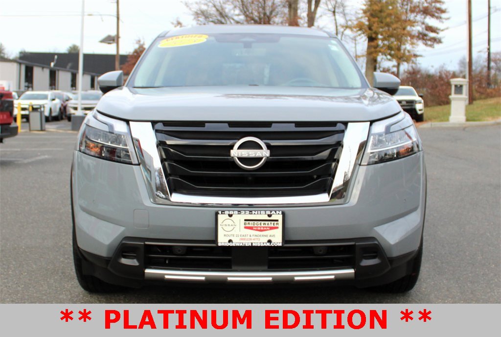 Certified 2023 Nissan Pathfinder Platinum image 2