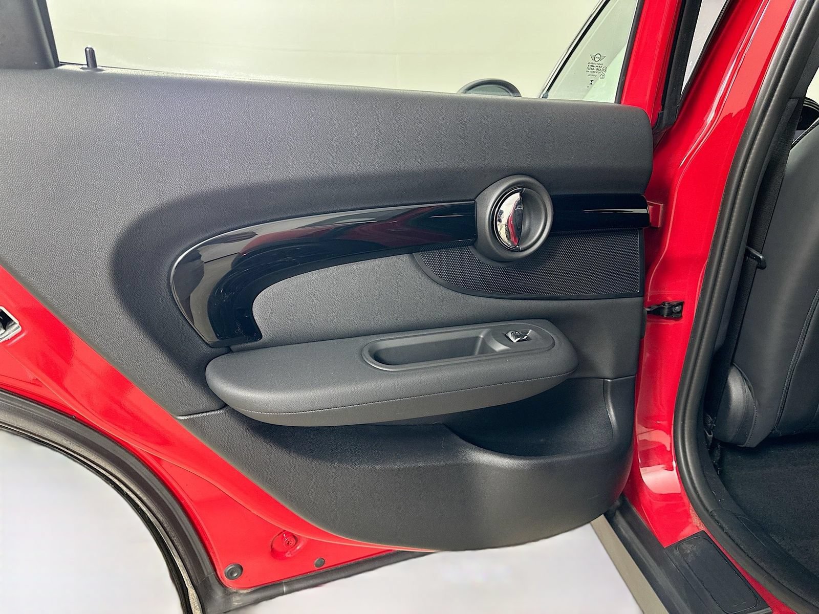 Certified 2024 MINI Cooper Clubman S w/ Signature Upholstery Package AWD/4WD image 37