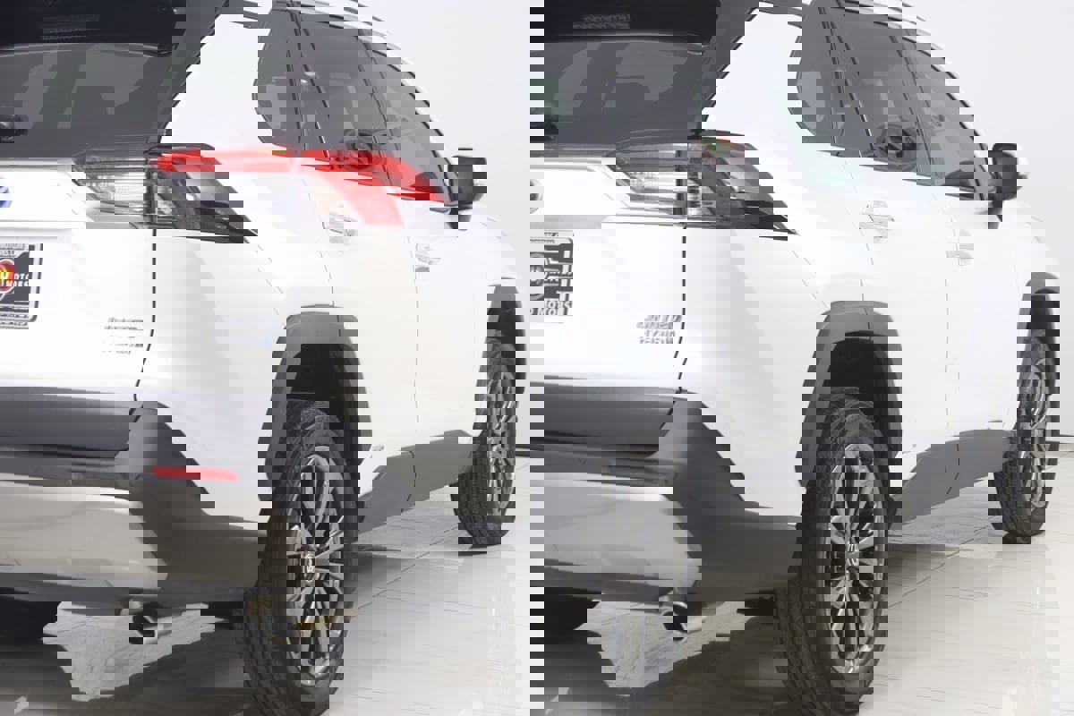 Used 2024 Toyota RAV4 Limited image 39