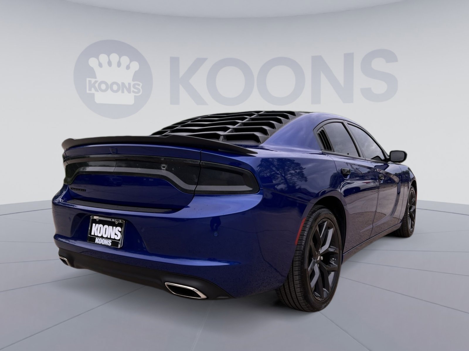 Used 2022 Dodge Charger SXT w/ Blacktop Package RWD image 16