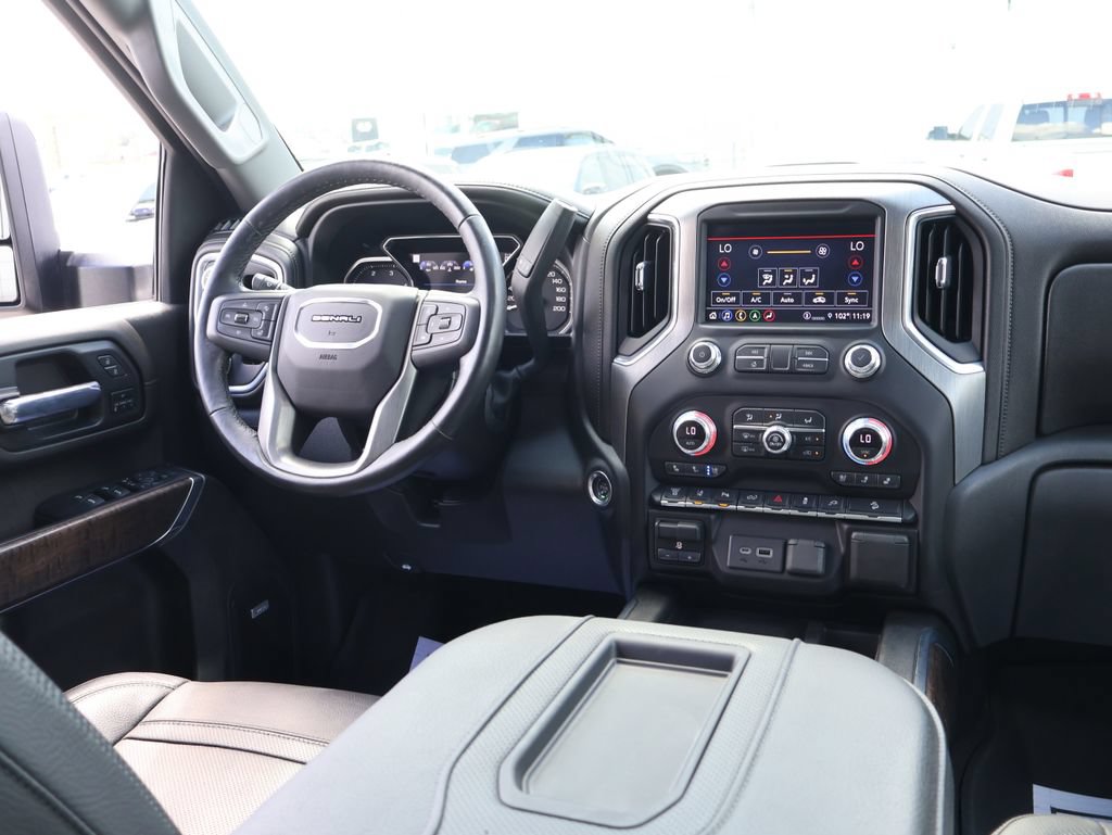 Used 2022 GMC Sierra 3500 Denali AWD/4WD image 12