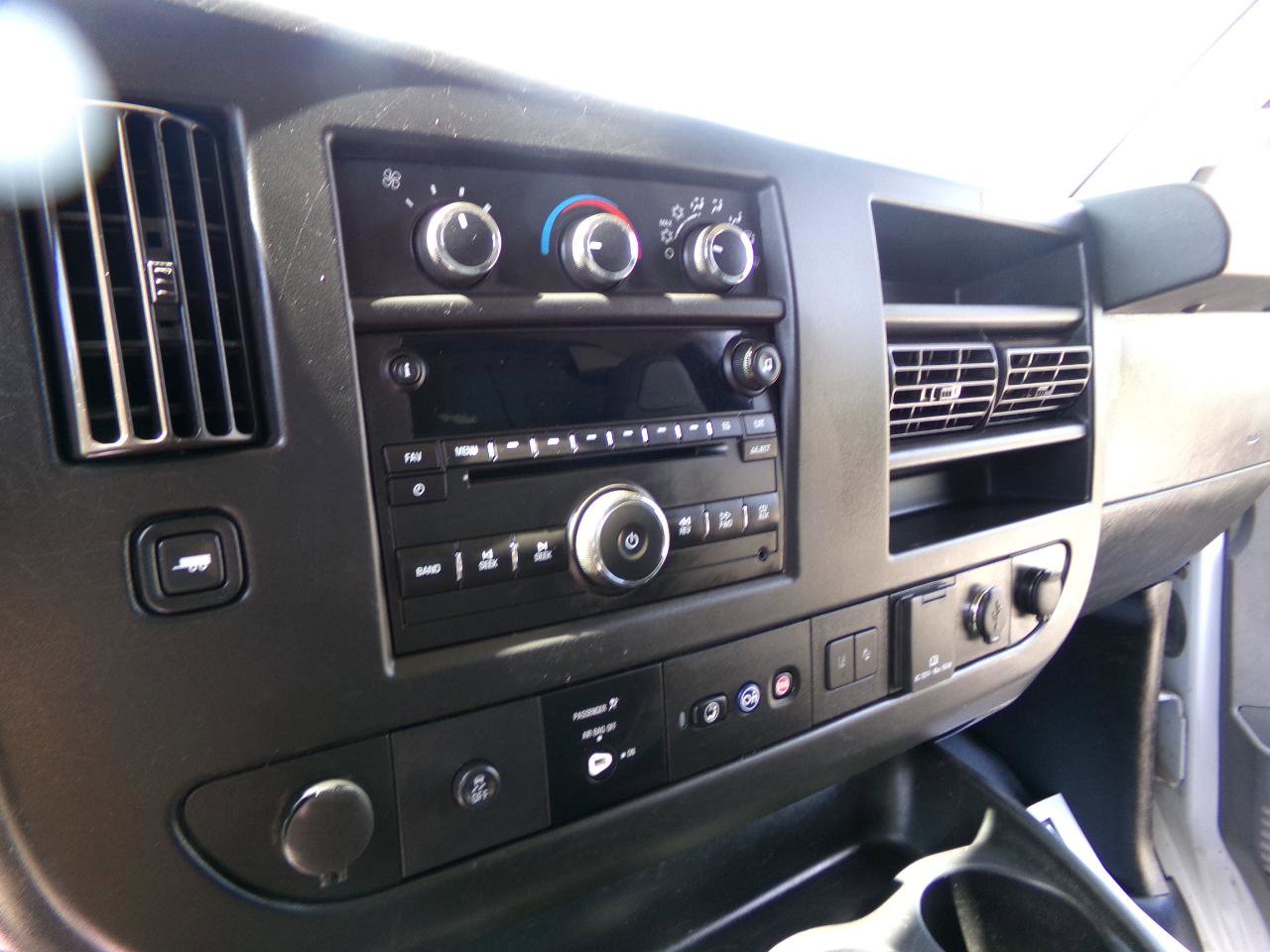 Used 2019 Chevrolet Express 3500 Extended w/ Driver Convenience Package RWD image 20