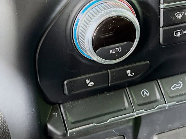 Used 2020 GMC Sierra 1500 Elevation w/ Elevation Value Package image 17