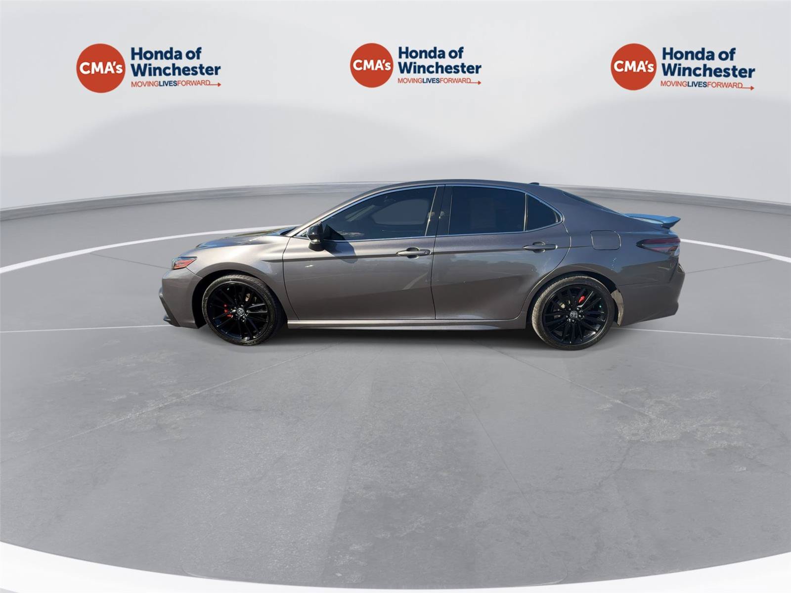 Used 2022 Toyota Camry XSE FWD image 5